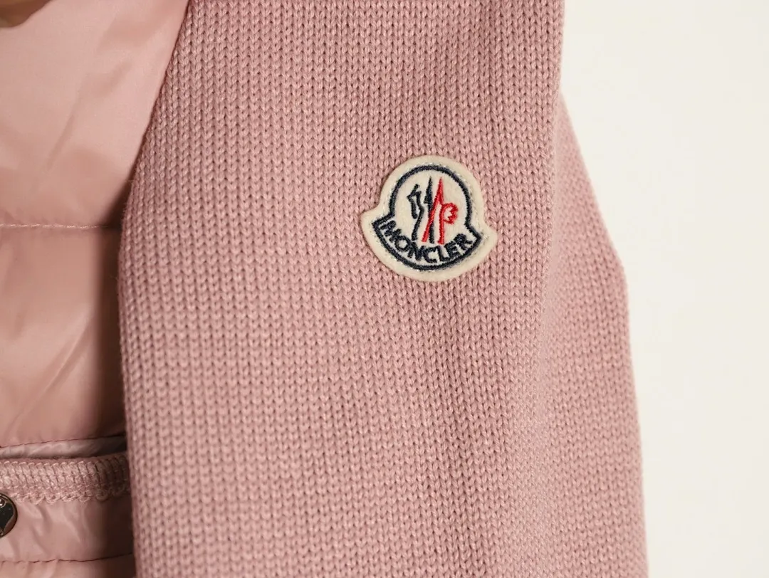 Moncler 蒙口 多纽扣针织拼接羽绒外套