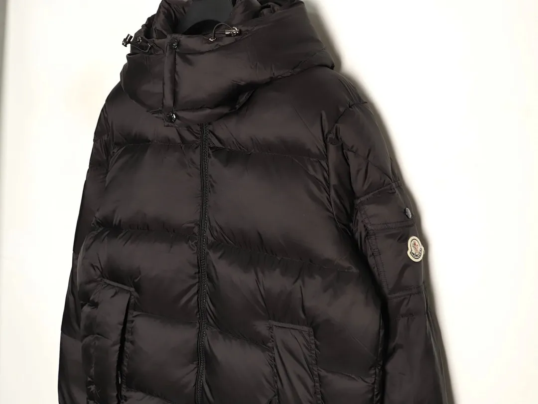 Moncler 蒙口 25SS Couyere maya系列哑光二代纯色羽绒服