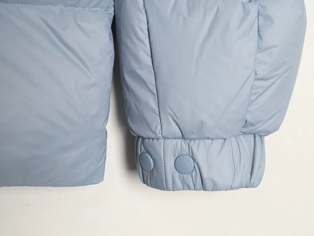 Moncler 蒙口 Mon Citala 简约立领大标羽绒服