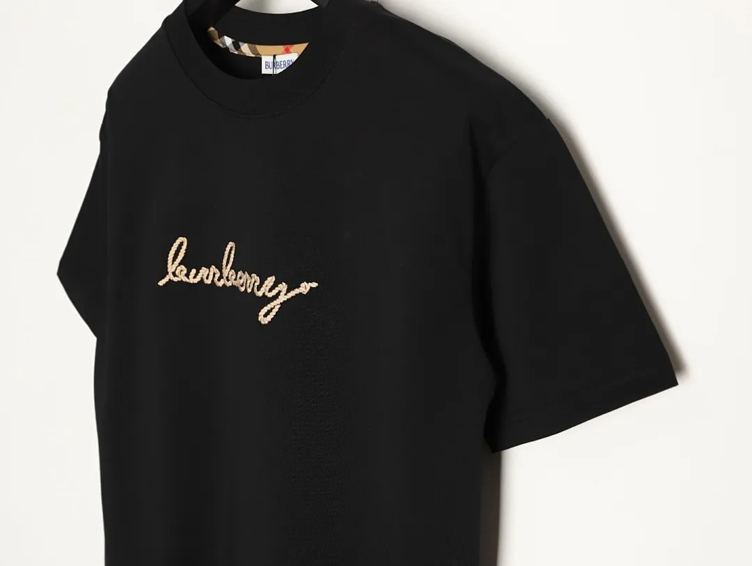 Burberry/巴宝莉 25ss 签名字母爱心战马刺绣短袖