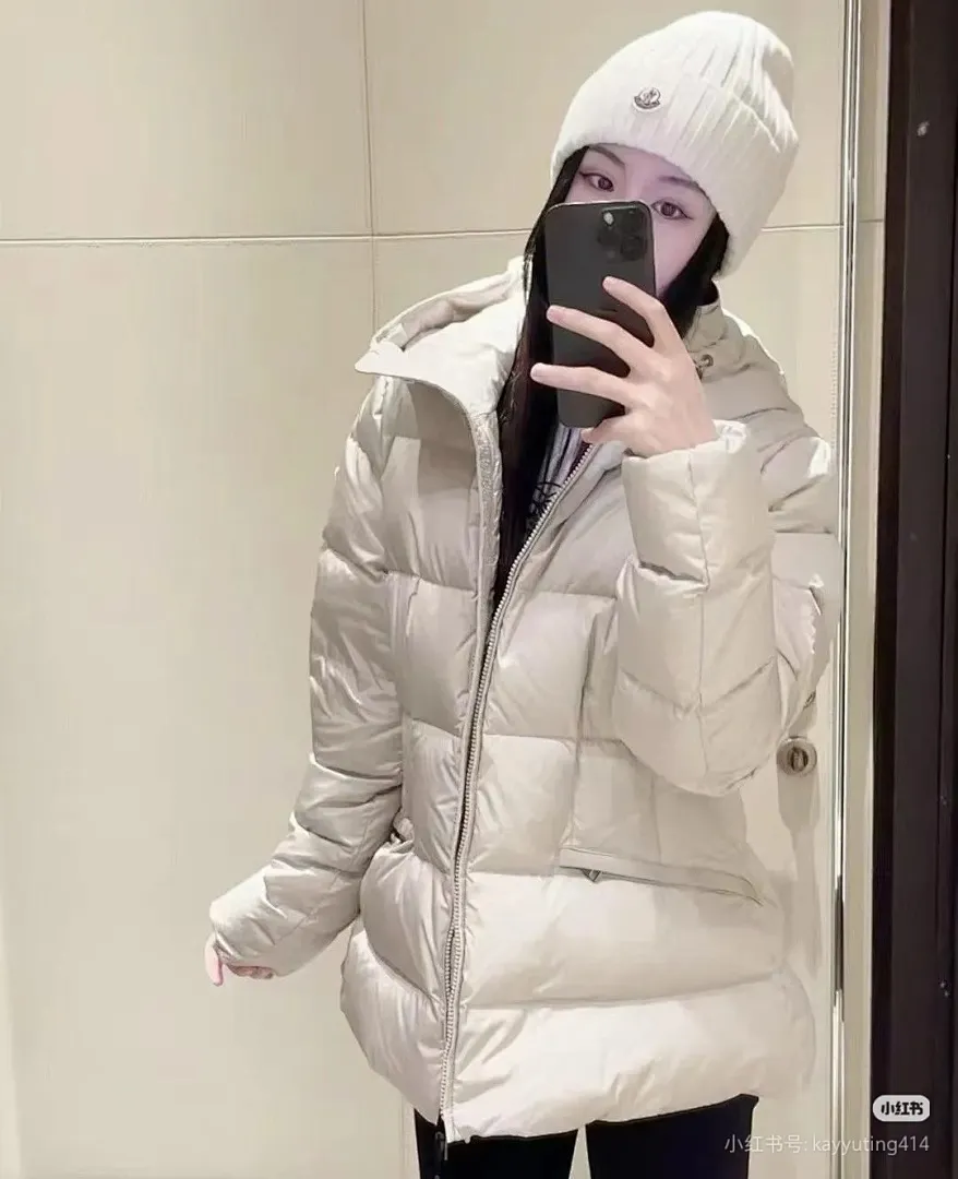 Moncler 蒙口 Avoce 鱼骨束腰女款羽绒服