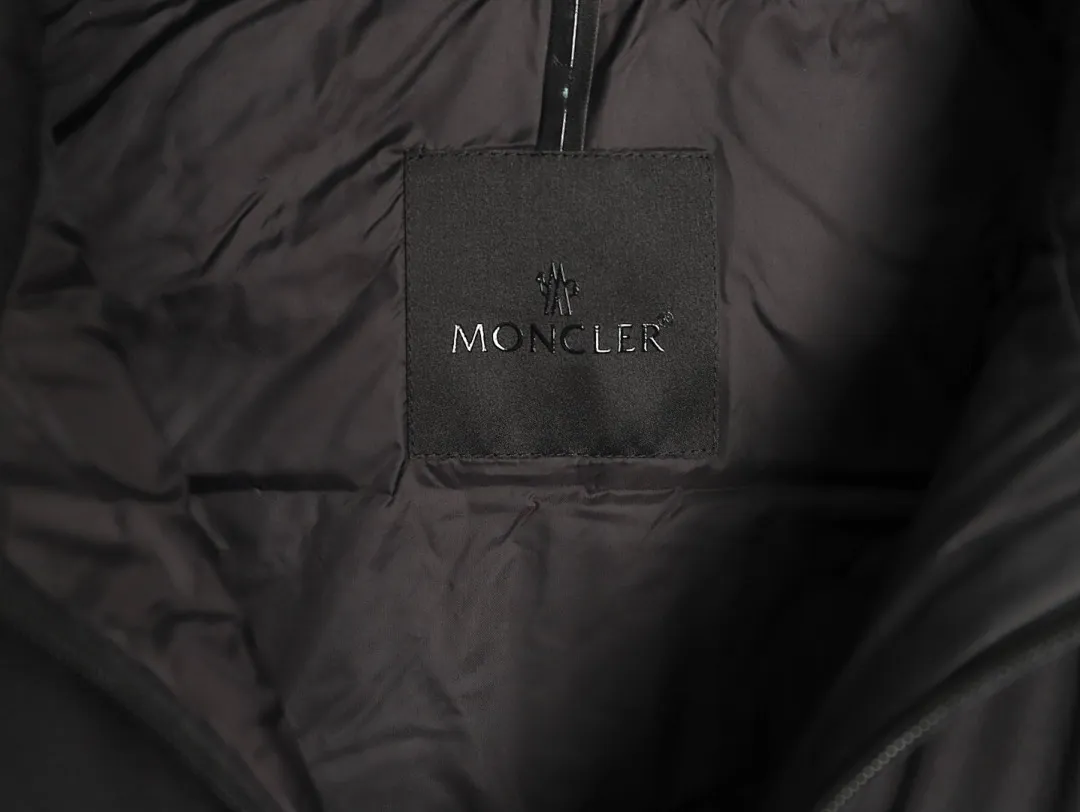 Moncler/蒙口 25Fw新款不规则立领羽绒服外套