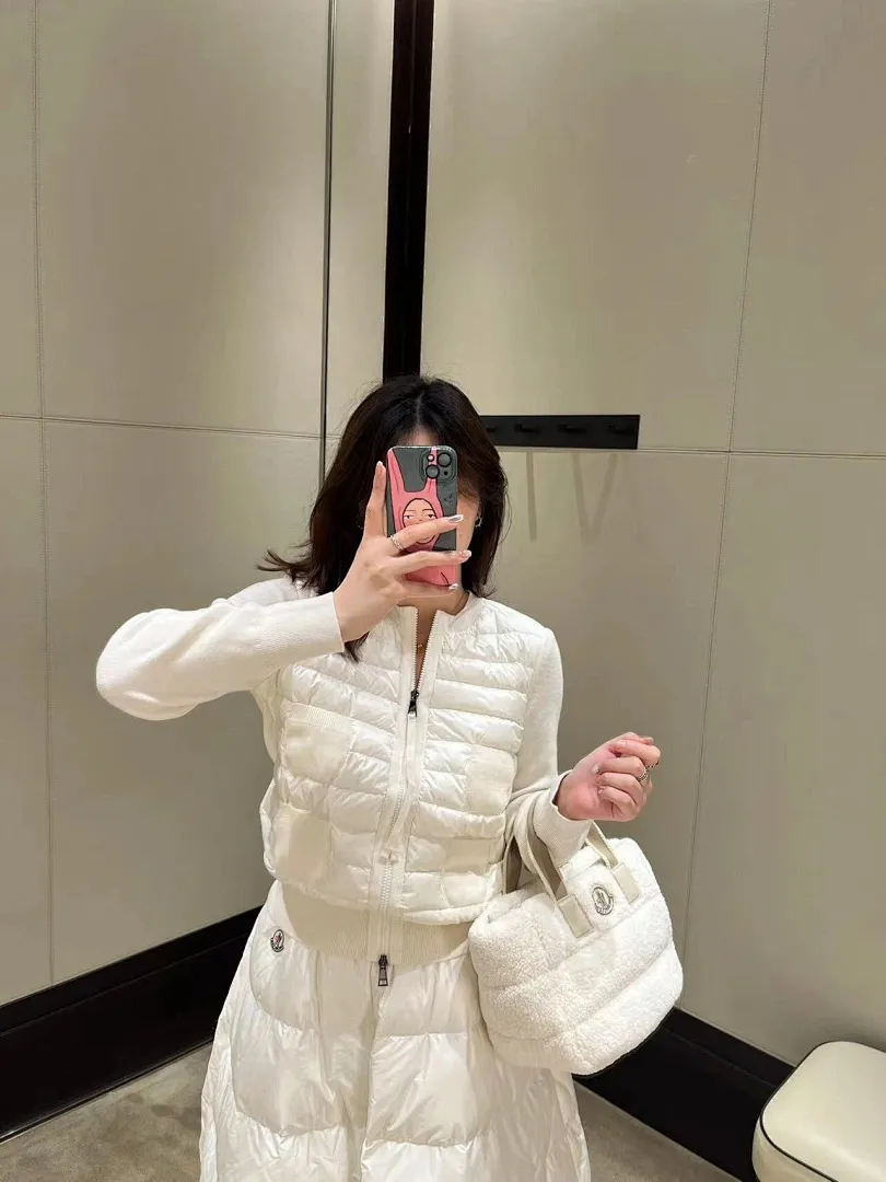 Moncler/蒙口 四口袋针织拼接羽绒外套