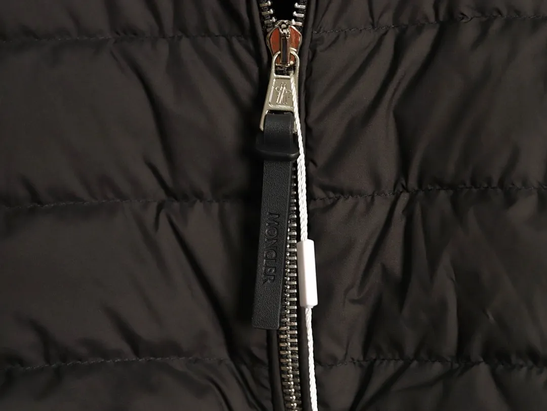 Moncler蒙口24s新款袖子拼接针织立领轻薄羽绒服外套