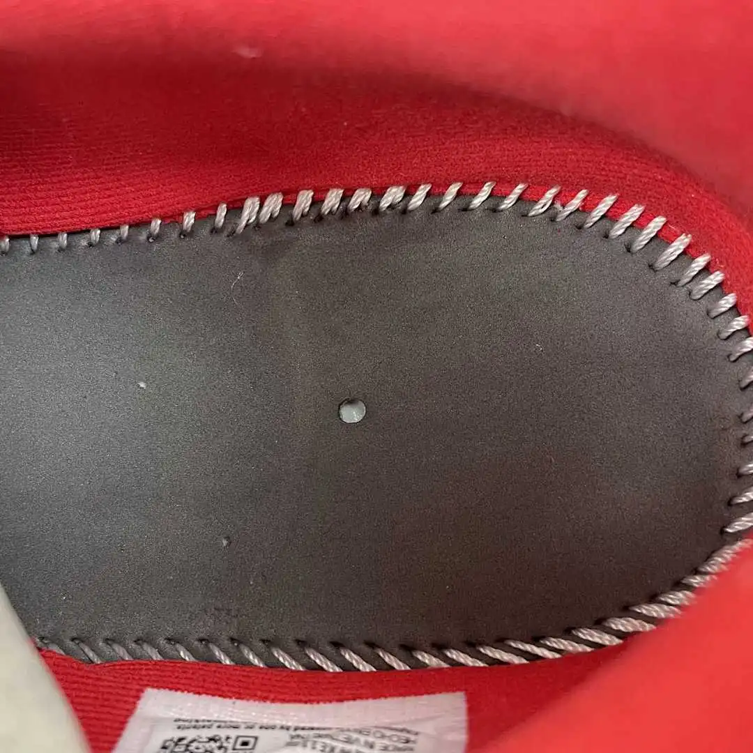 💰US$33 Nike Zoom Vomero PLUS IM6776-020 Size 35-46