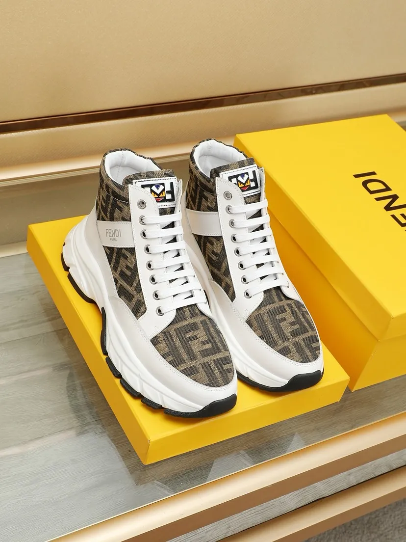 工厂价250💰🔥【FENDI】芬迪小怪兽 男士休闲鞋最新元素潮爆全球，官网火爆热卖，最新休闲鞋，原版版本，面料选用原版布料➕头层羊皮内里，原版防滑大底，舒适以质量说话，颜色：两色可选。码数：38-44（45定做）