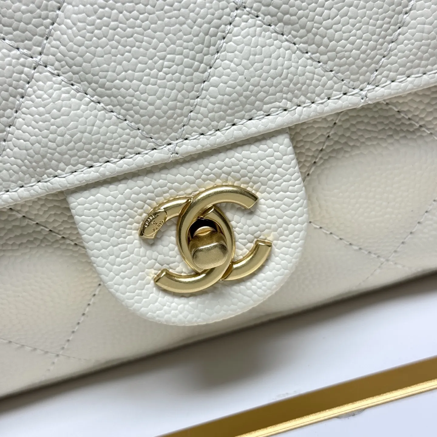 P190 Chanel 26c最新CF 经典菱格口盖包 饰以精致经典链子,润饰手袋,脱颖而出,演绎永恒♾️优雅 19x13x7cm:19x13x7cm 款号:6326