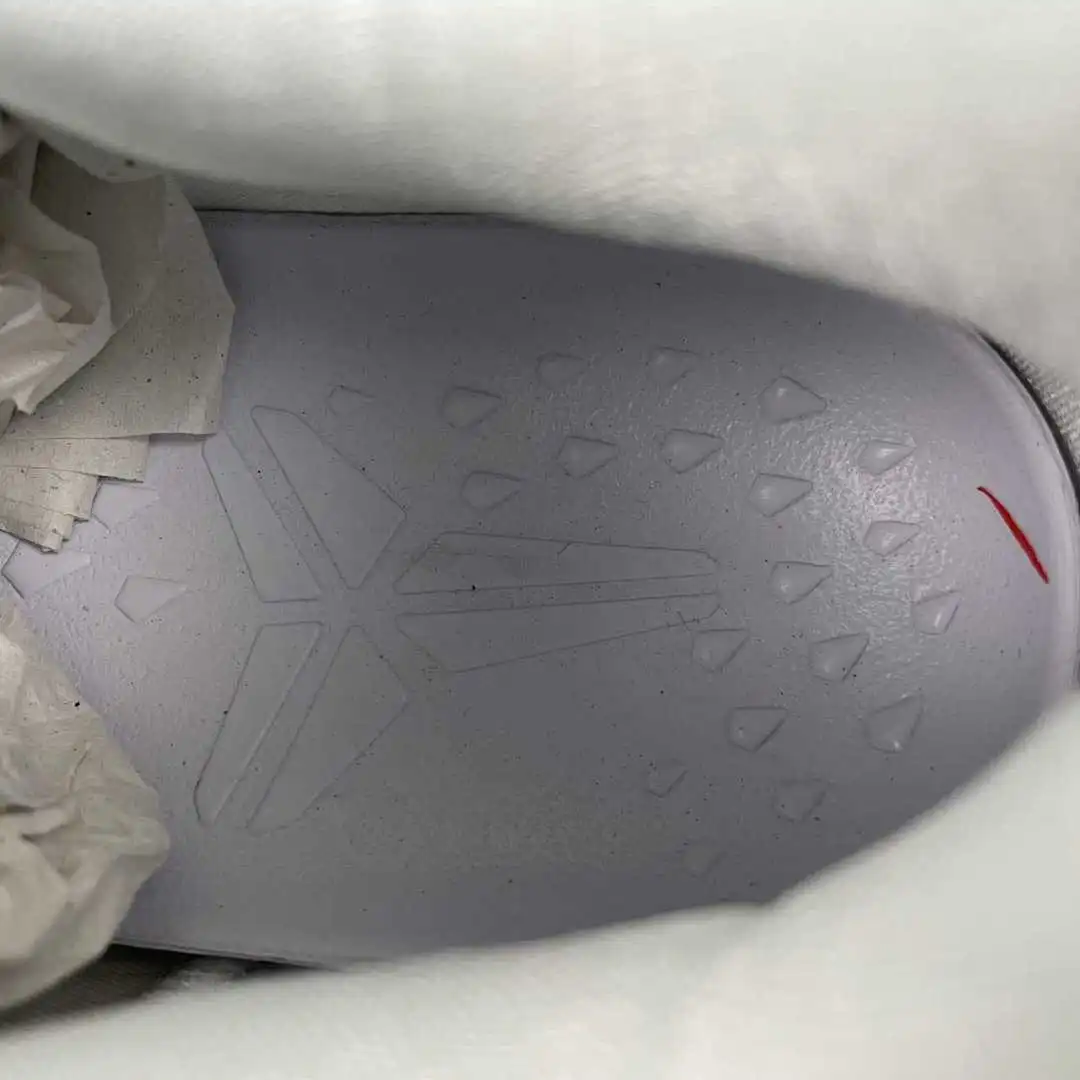 💰US$51 Nike Kobe FQ3549-101 Size 39 40 40.5 41 42 42.5 43 44 44.5 45 46 47.5