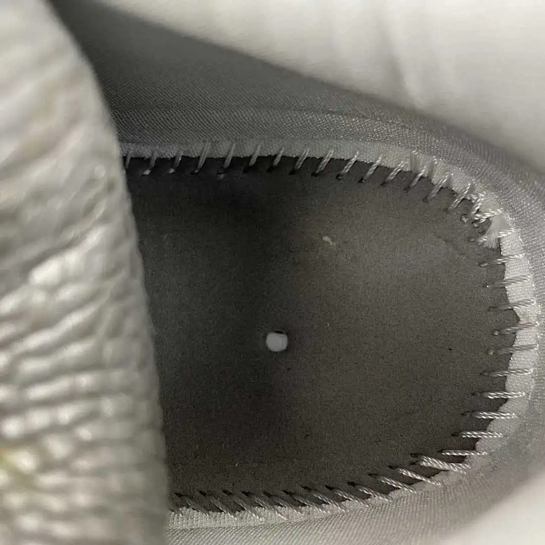 💰US$70 Nike Kobe CW2190-016 Size 38-46