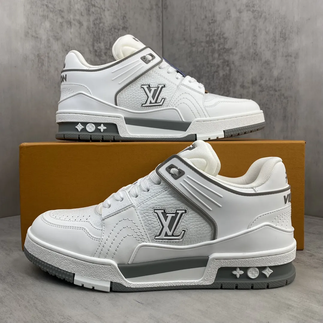 💰430🔥新款上架🔥2024 Louis*Vuitto* LV Trainer 最新款 大底和面料私模 绝对下血本费心思的一款鞋子 自Vifgil到来之后而设计的这一系列 每一季度都深受众多粉丝的青睐 TPU原版大底 原版包装 码数:38-45