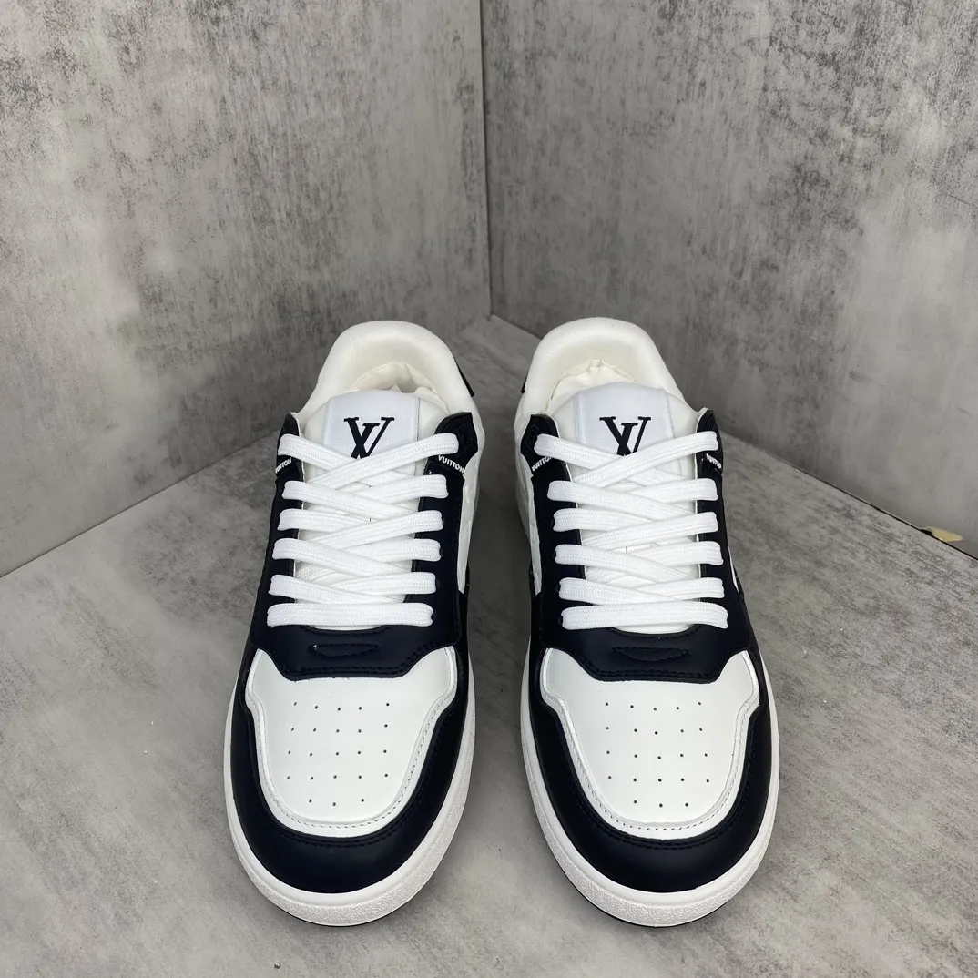 💰320🔥新款上架🔥 LV 24ss 航海刺绣运动鞋 Confetti系列 全皮材质 麂皮拼接小牛皮 版面是L家航海元素的刺绣 进口橡胶发泡大底 码数：35-45