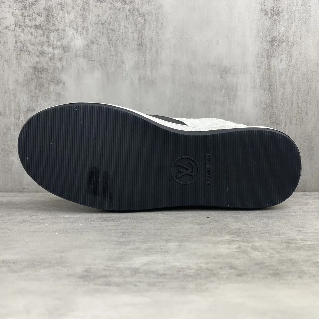 💰320🔥新款上架🔥 LV 24ss 航海刺绣运动鞋 Confetti系列 全皮材质 麂皮拼接小牛皮 版面是L家航海元素的刺绣 进口橡胶发泡大底 码数：35-45