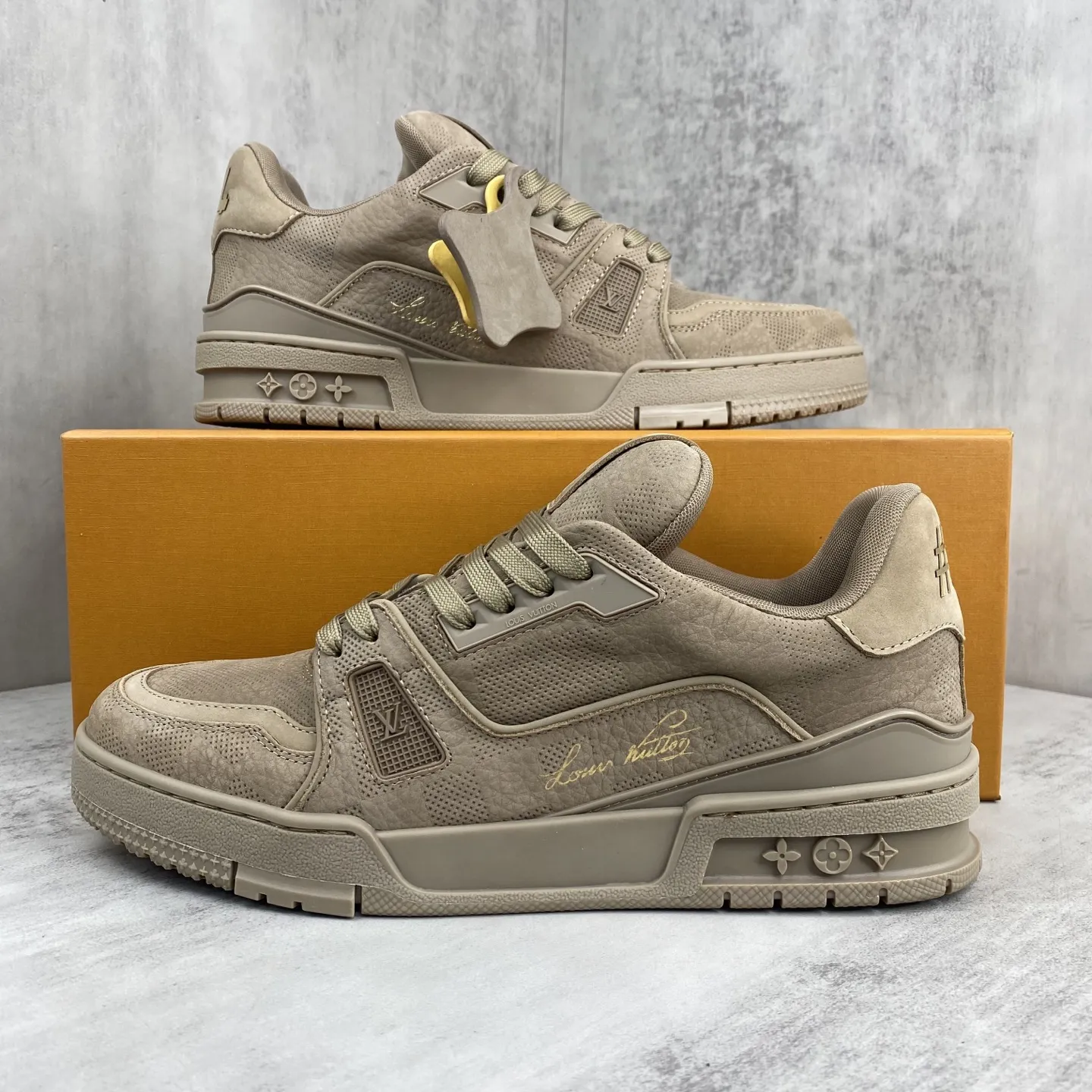 💰410🔥新款上架🔥2025 Louis*Vuitto* LV Trainer 最新款 大底和面料私模 绝对下血本费心思的一款鞋子 自Vifgil到来之后而设计的这一系列 每一季度都深受众多粉丝的青睐 TPU原版大底 原版包装 码数:38-45