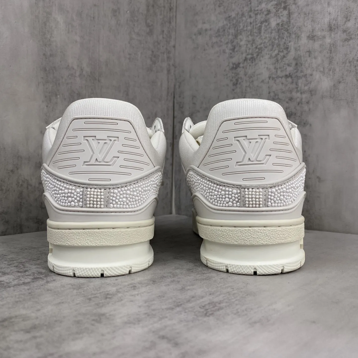 💰410🔥新款上架🔥2025 Louis*Vuitto* LV Trainer 最新款 大底和面料私模 绝对下血本费心思的一款鞋子 自Vifgil到来之后而设计的这一系列 每一季度都深受众多粉丝的青睐 TPU原版大底 原版包装 码数：38-45