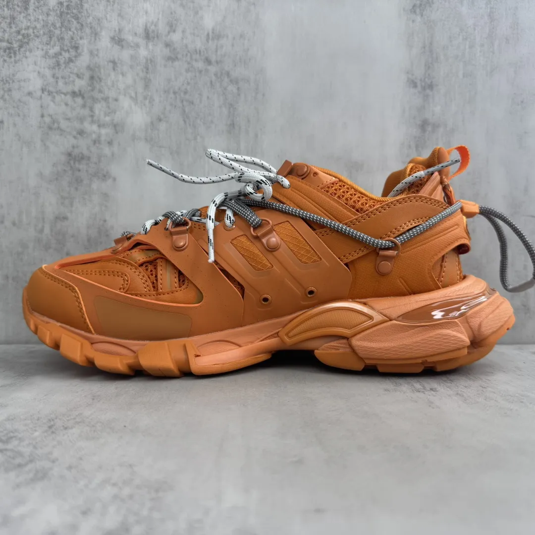 💰440🔥新款上架🔥 Balenciaga 巴黎世家 Track Sneaker 巴黎世家三代 户外概念复古老爹鞋 老牌大厂OK版本出品 专柜同步包装 原装大盒 细节精准对位官方 私模组合大底 从里到外 最大尺度还原官方ZP 尺码:35 36 37 38 39 40 41 42 43 44 45 46