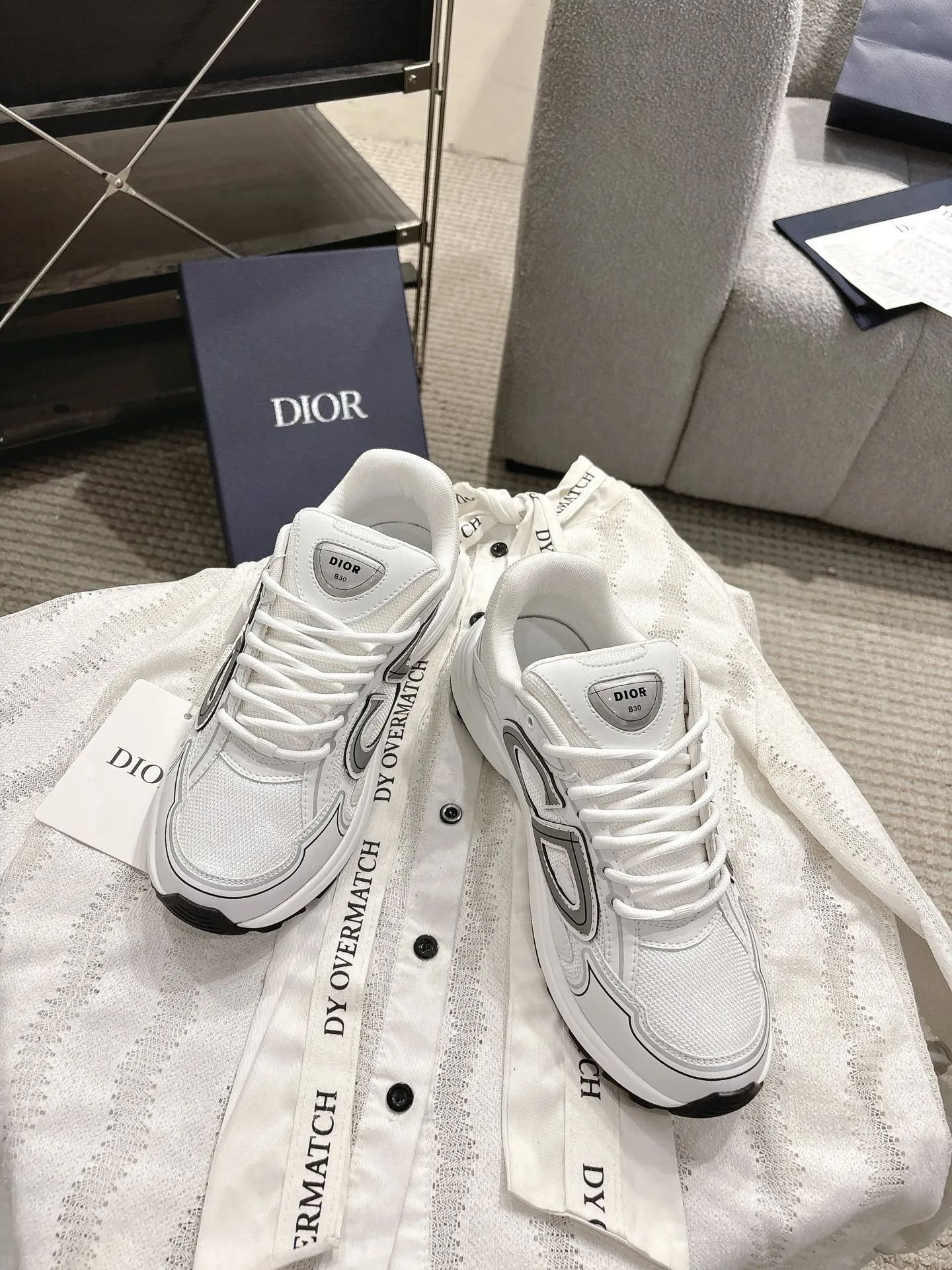 Luxury Dior B30 Running Shoes White Grey Retro Aesthetic Dad Shoe Design