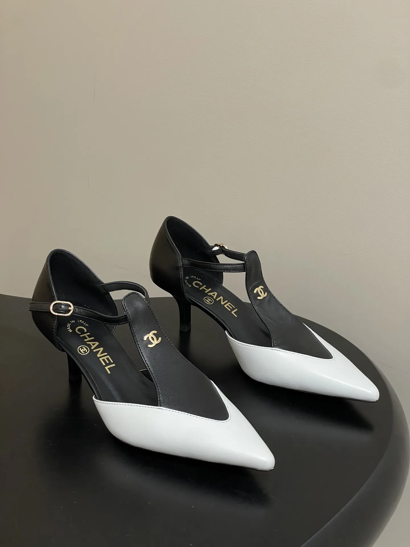 Chanel 1:1 premium apricot and black cap-toe T-strap kitten heels on luxury shoe box - xiashu