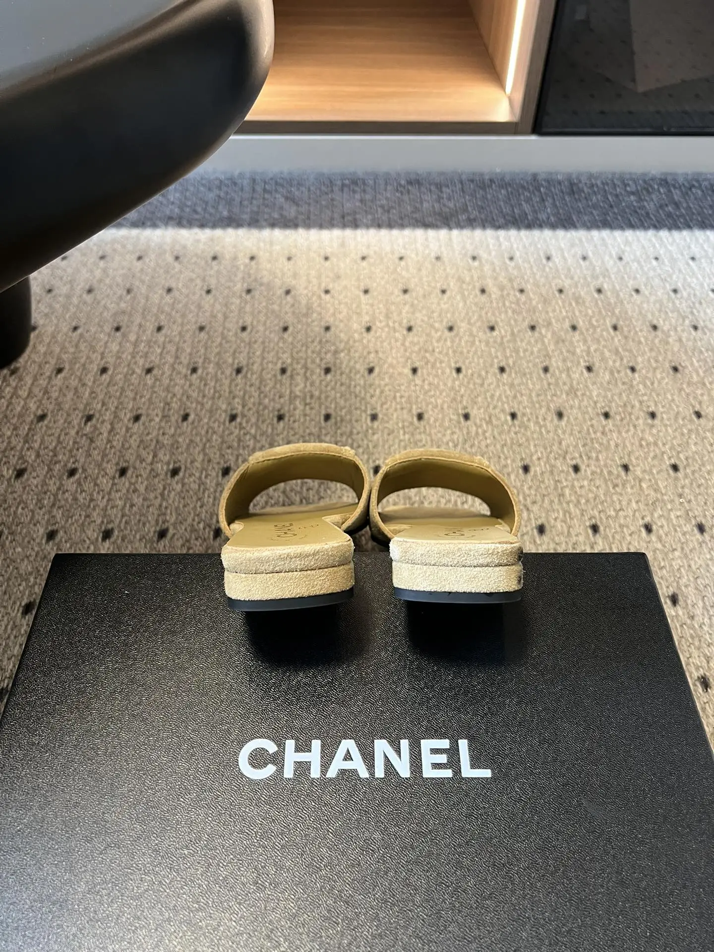 Chanel 1:1 premium apricot suede mules with gold CC logo on luxury shoe box - xiashuluxe