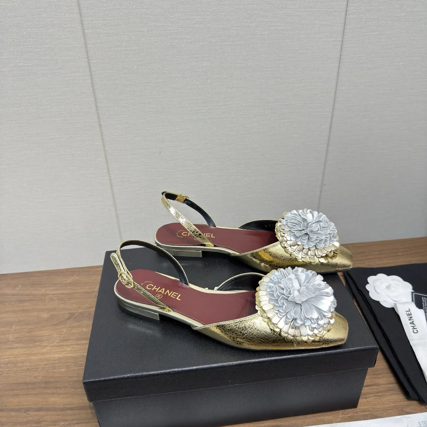 Chanel 1:1 premium white lambskin slingback flats with handcrafted 3D leather Camellia flower - xiashuluxe