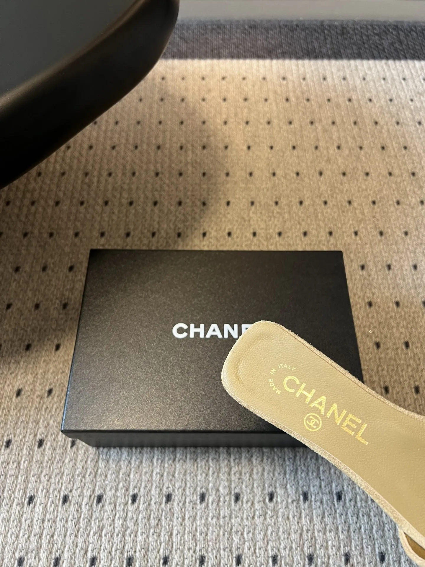 Chanel 1:1 premium apricot suede mules with gold CC logo on luxury shoe box - xiashuluxe