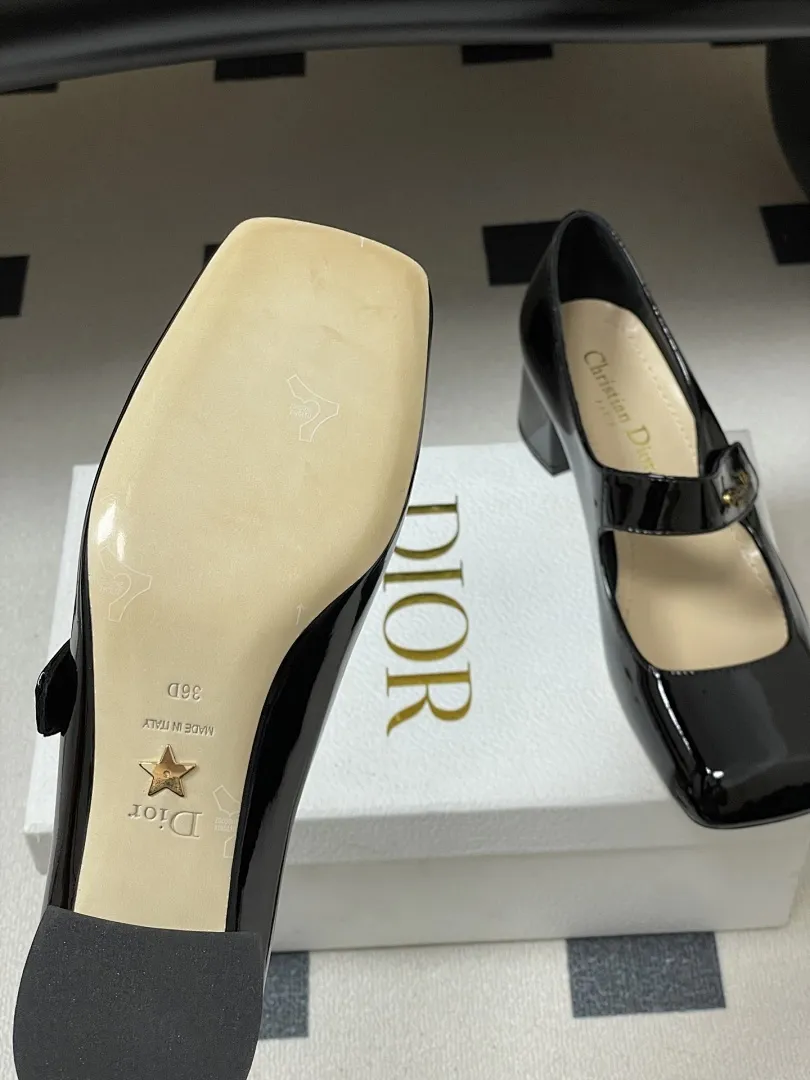 Dior 1:1 premium nude patent leather Mary Jane heels with square toe and block heel - xiashuluxe