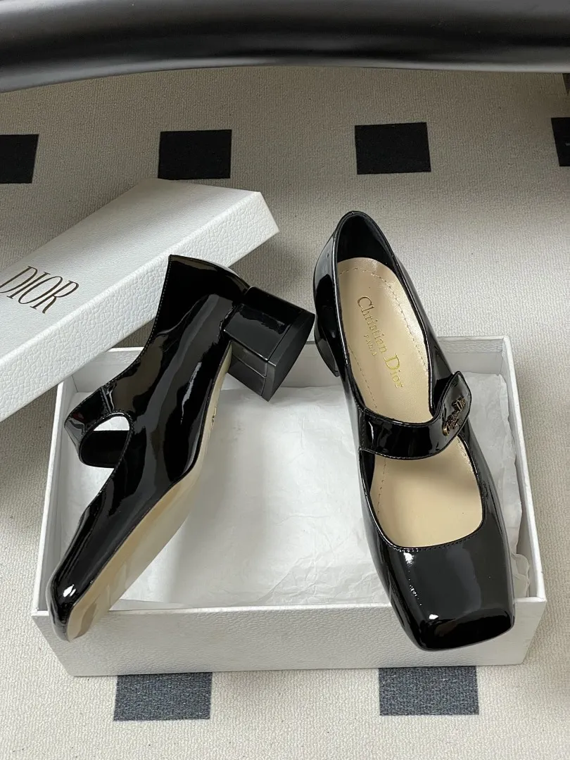 Dior 1:1 premium nude patent leather Mary Jane heels with square toe and block heel - xiashuluxe