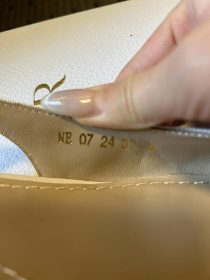 Dior 1:1 premium white Cannage quilted slingback flats with pearl bow on Dior luxury gift box - xiashuluxe