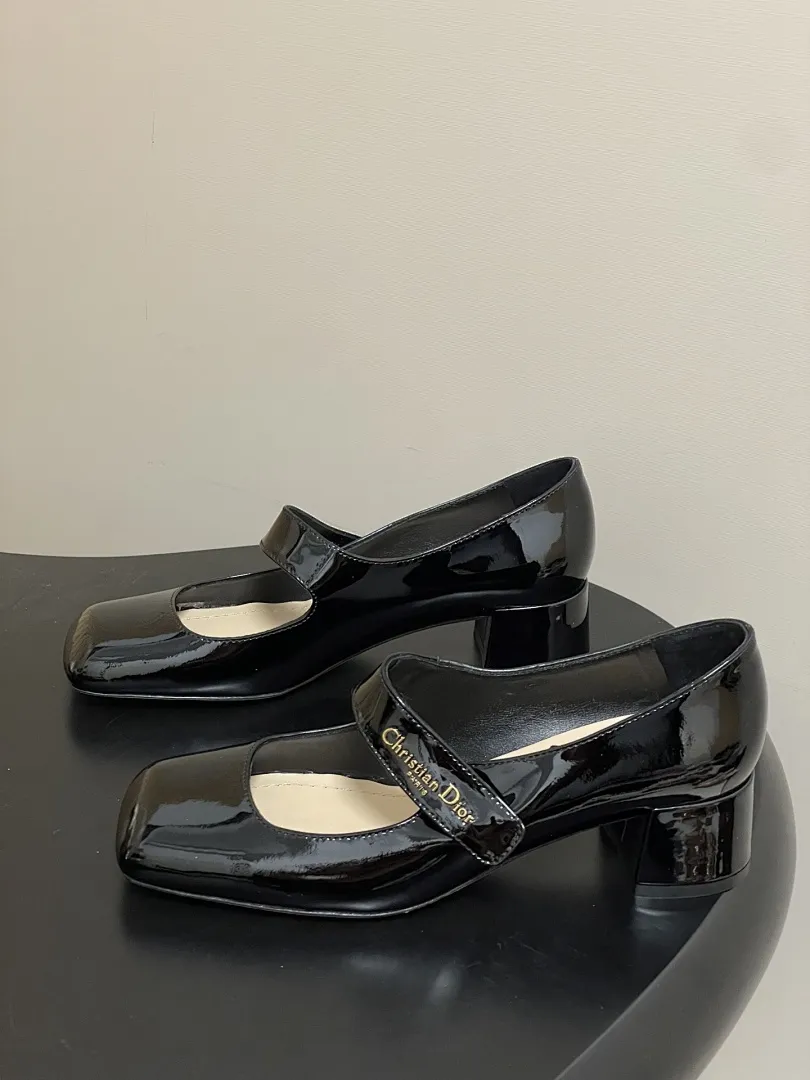 Dior 1:1 premium nude patent leather Mary Jane heels with square toe and block heel - xiashuluxe