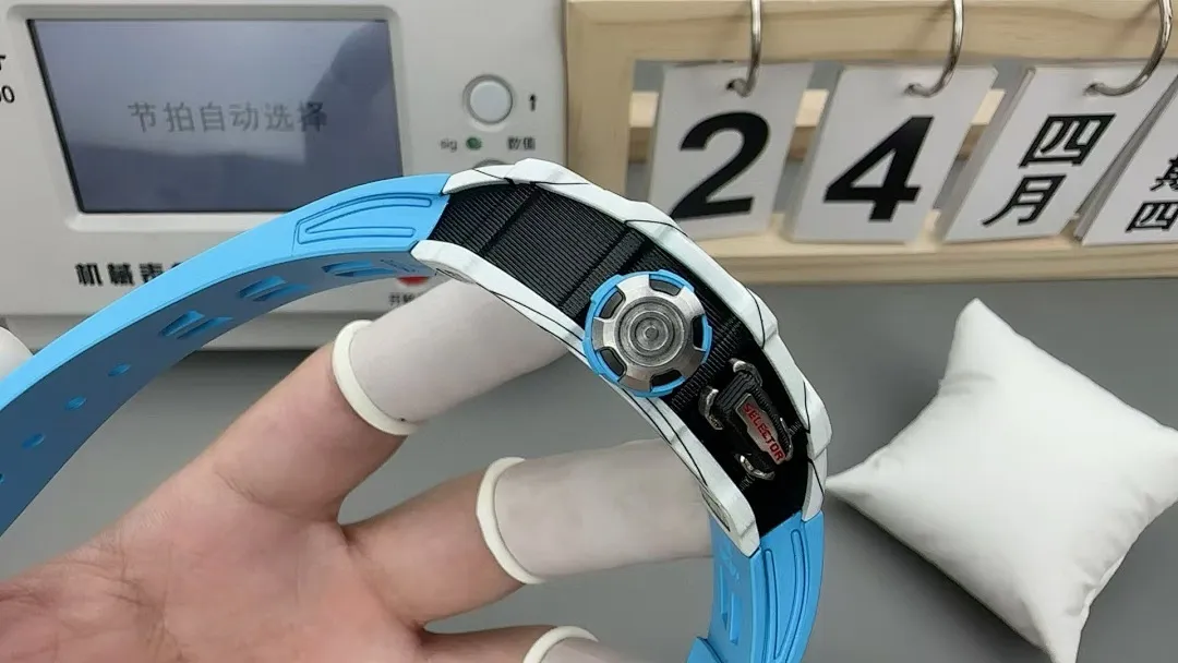 Top-grade watches 0105