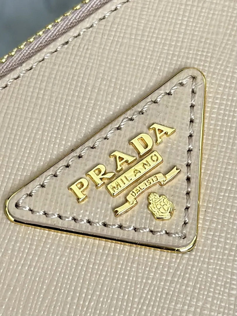 PRADA 0100