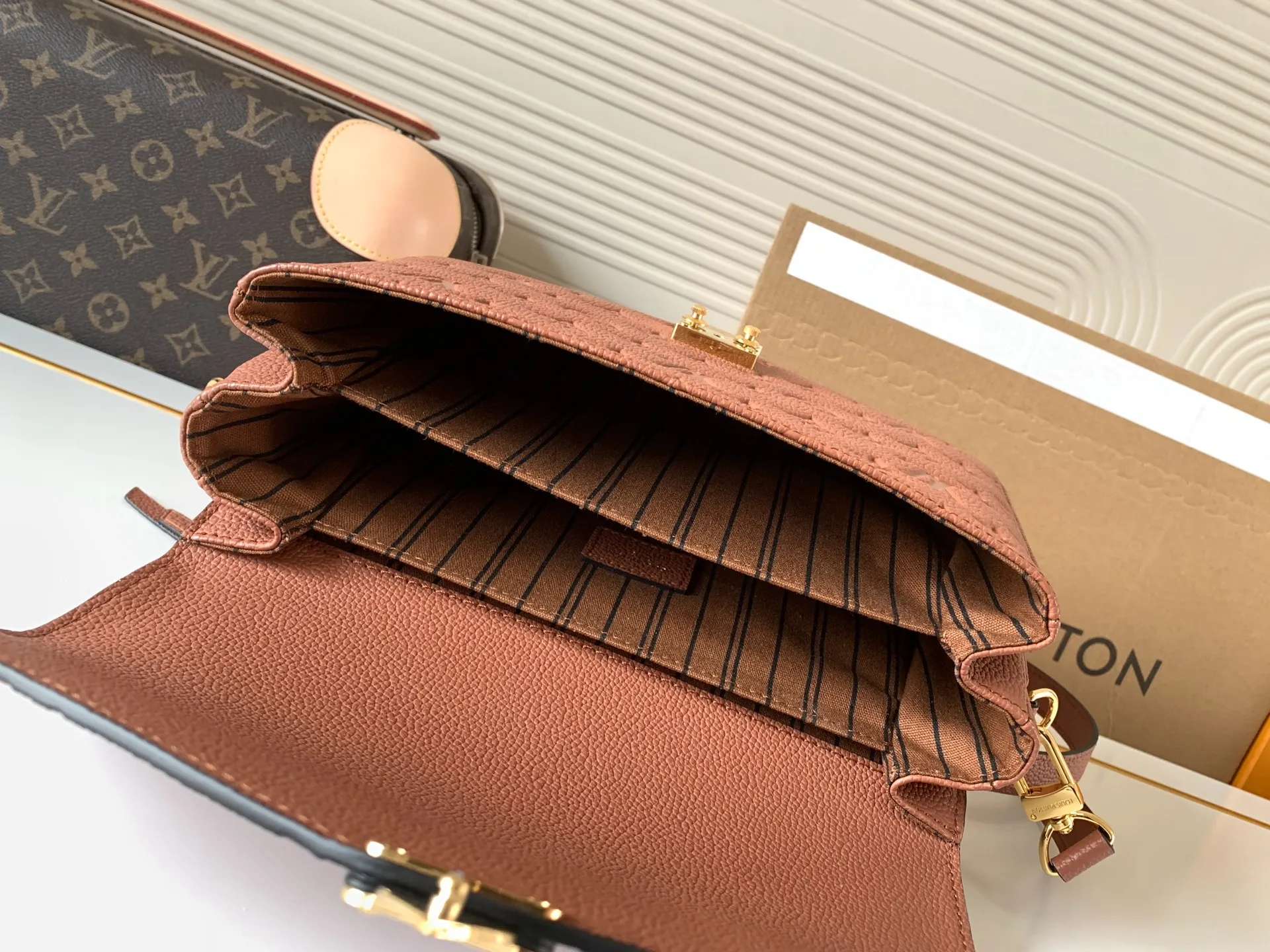 Macro shot of the original-grade cowhide leather grain and precise diamond embossing pattern