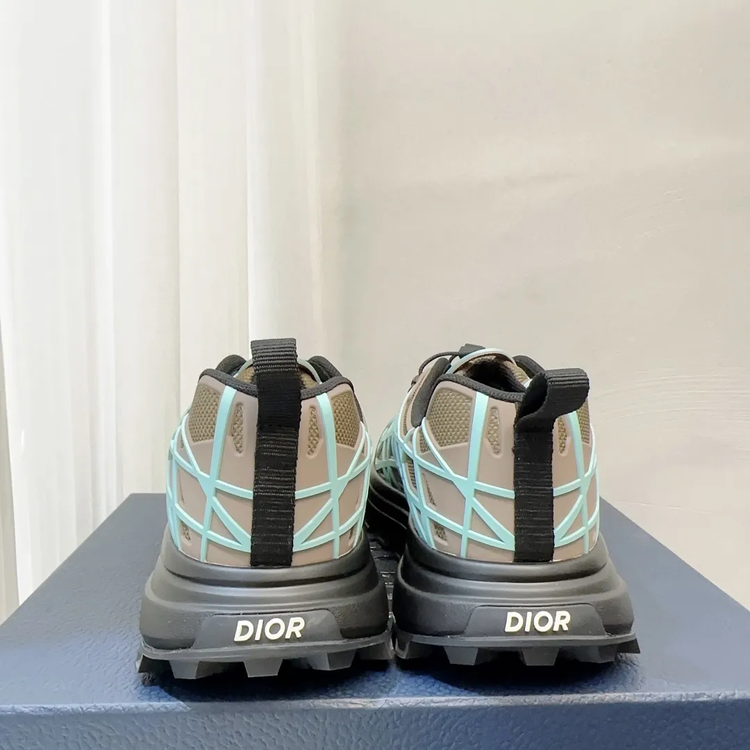 Luxury Dior B31 runner sneakers in boutique white and grey colorway