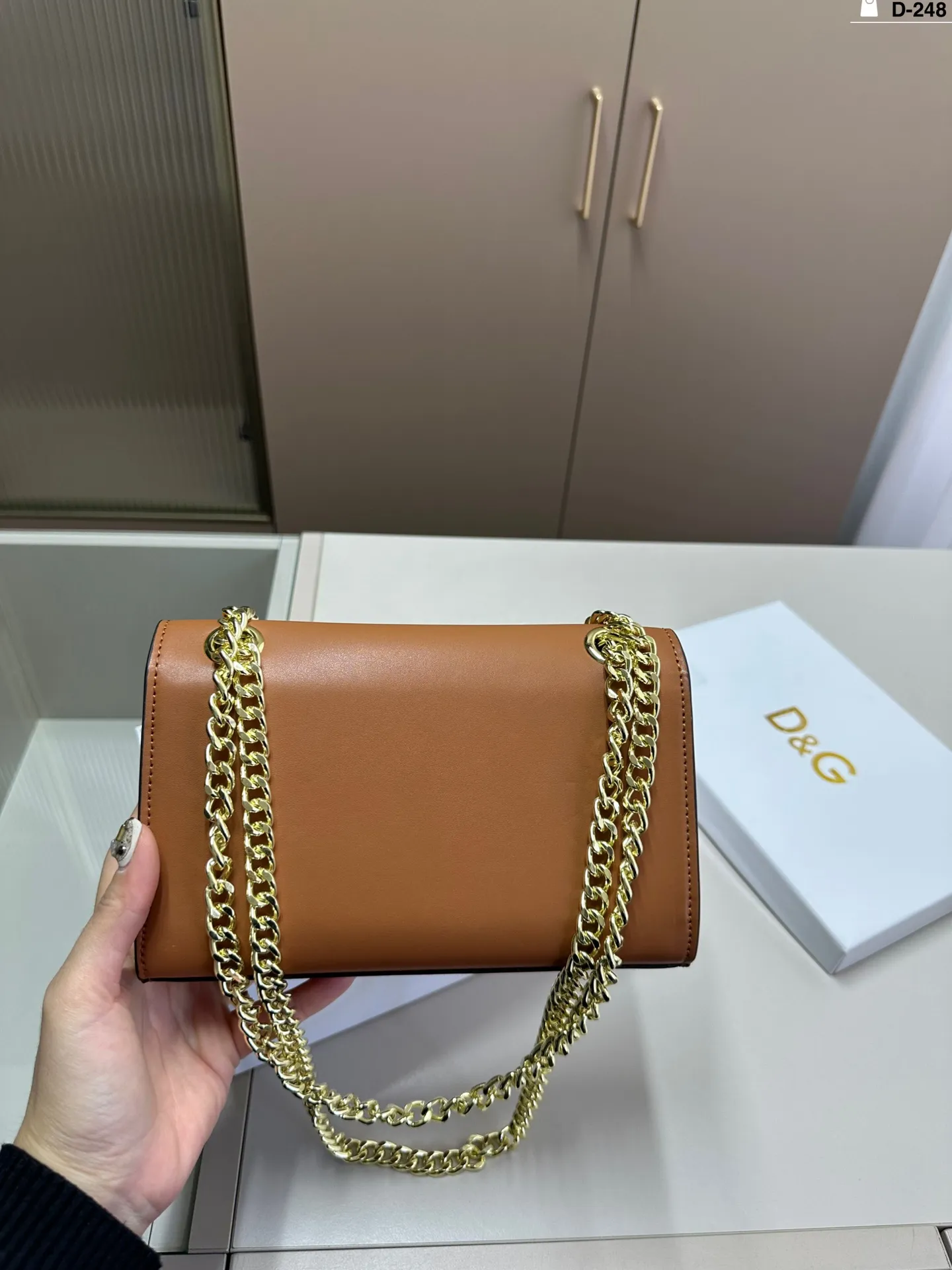 D&G D-248 Original-Grade Leather Messenger Bag