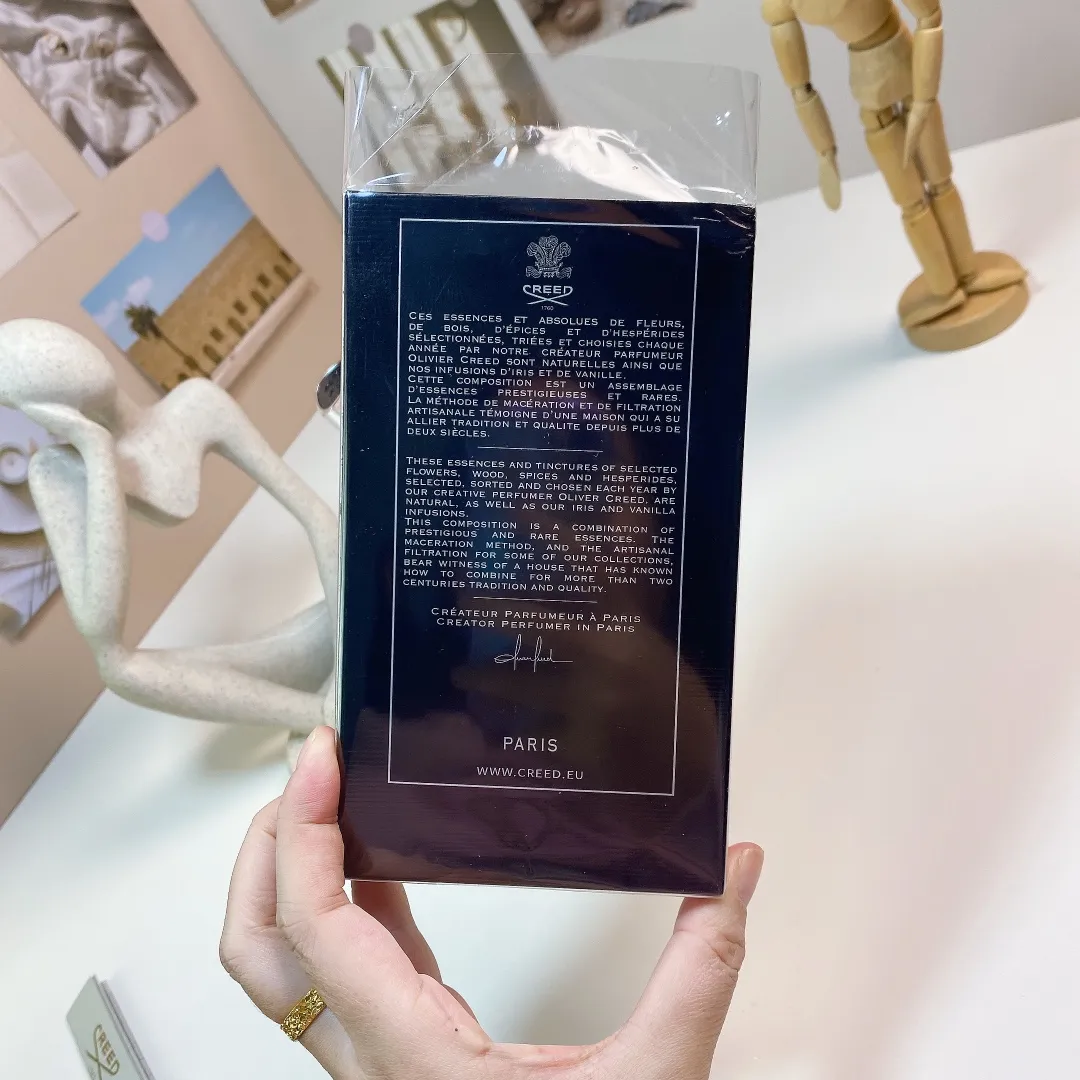 55💰恺芮得成功（拿破仑之水）2020十周年纪念版男士香水100ml Creed Aventus 10th Anniversary, 2020 属性：男香 香调：果香西普调 前调：菠萝香柠檬黑加仑苹果粉红胡椒绿叶 橙子 中调：桦木香瓜杜松子玫瑰广藿香茉莉仙客来希蒂莺橙花油 后调：龙涎香降龙涎香醚皮革麝香橡木苔 香草雪松