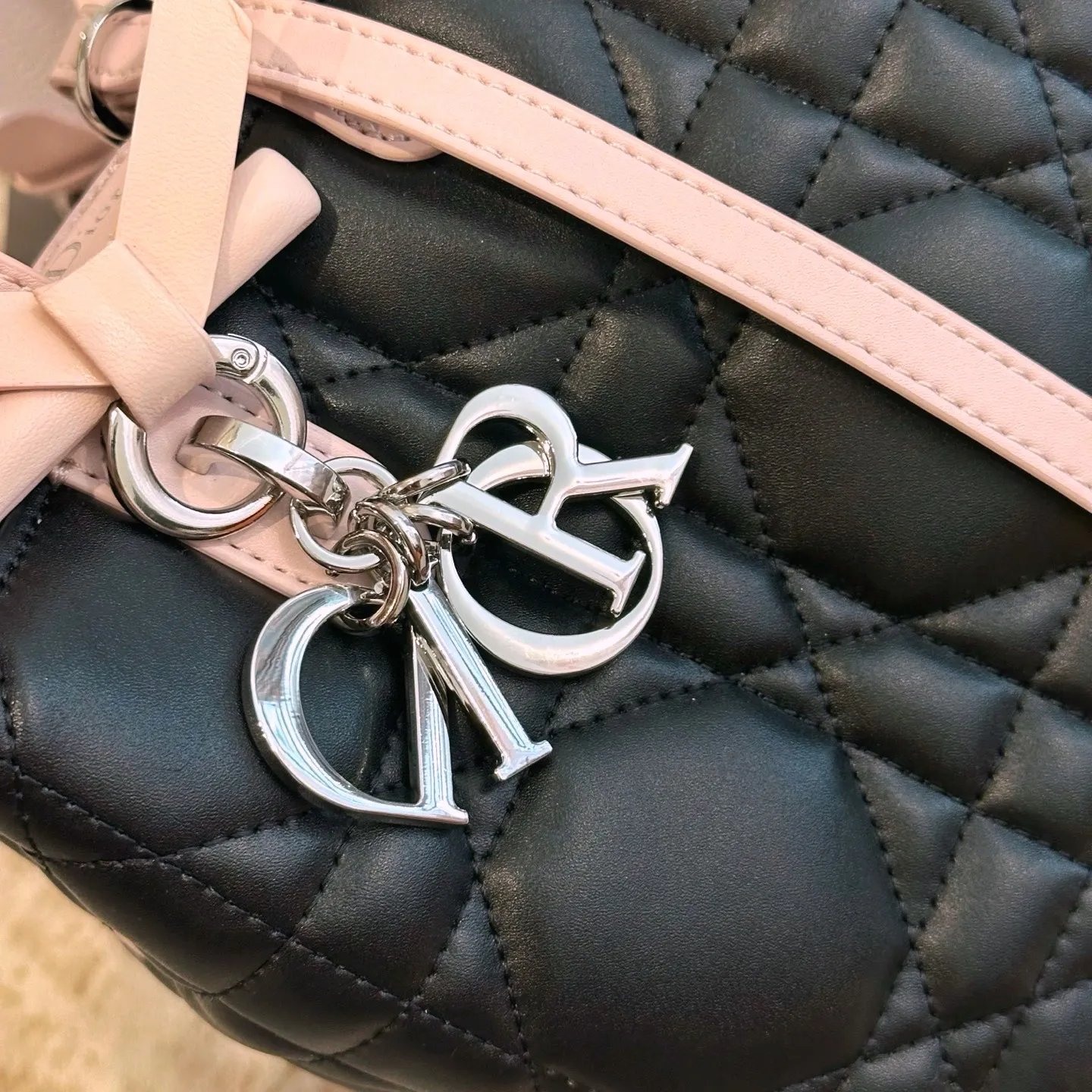 Dior Toujours Vertical Bag Leather Detail HD QC