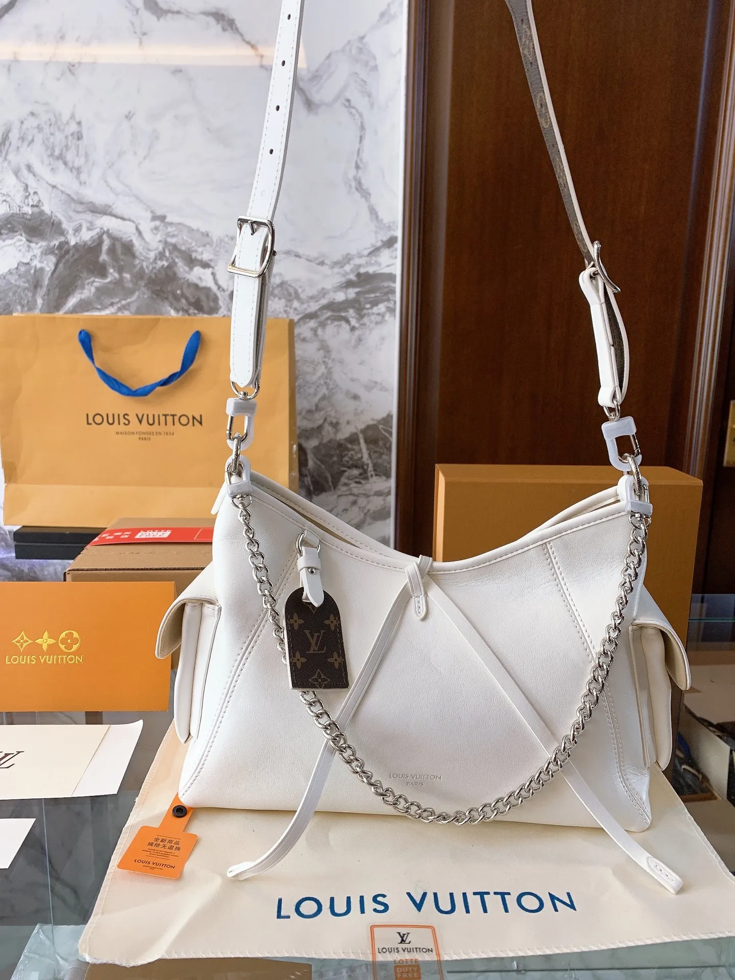 LV White Lambskin Handbag 1:1 Premium London
