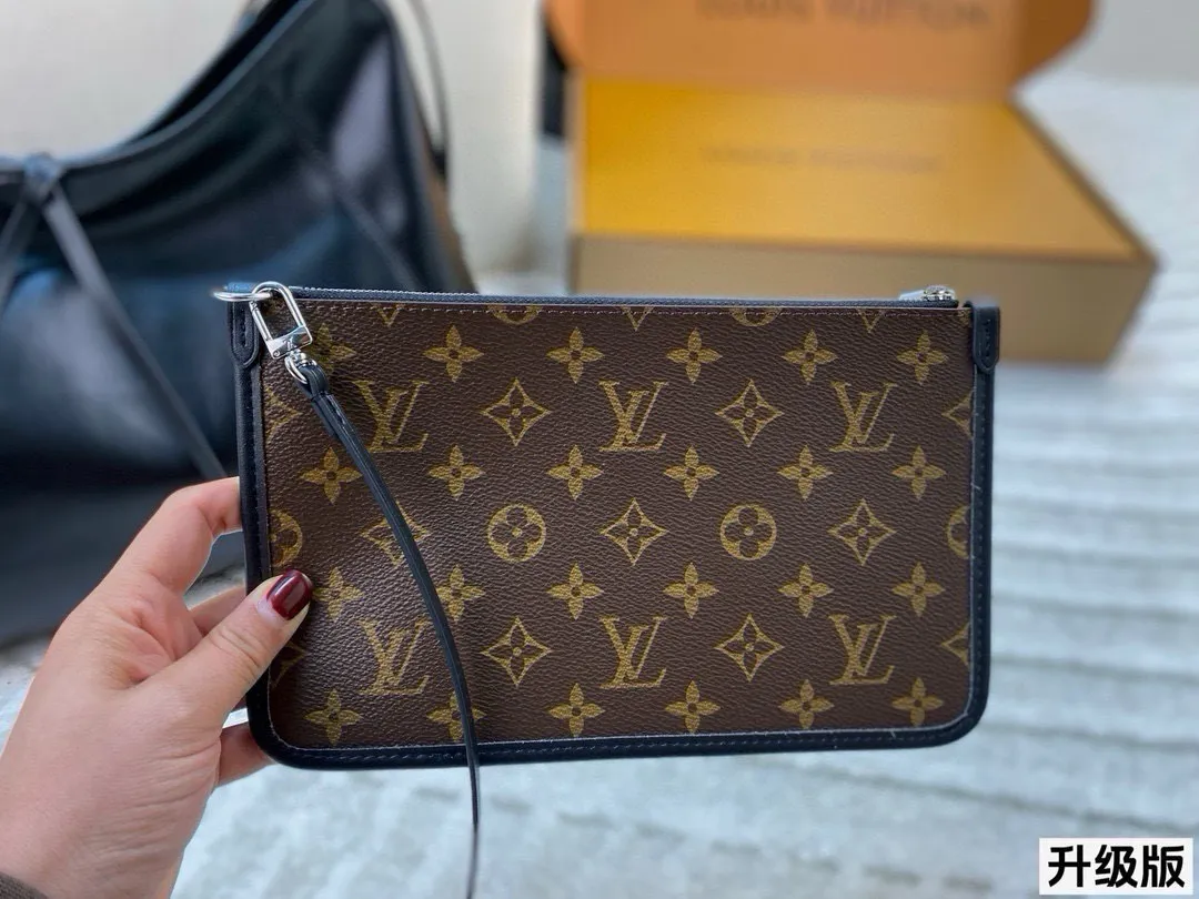 LV CarryAll Dark Medium Size 29cm Europe Shipping