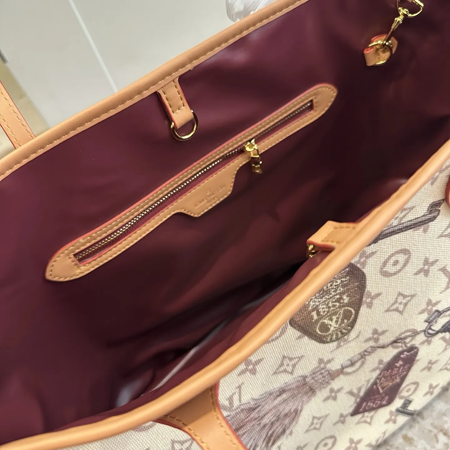 Elite LV Neverfull MM Flight Mode UK Collection 33cm