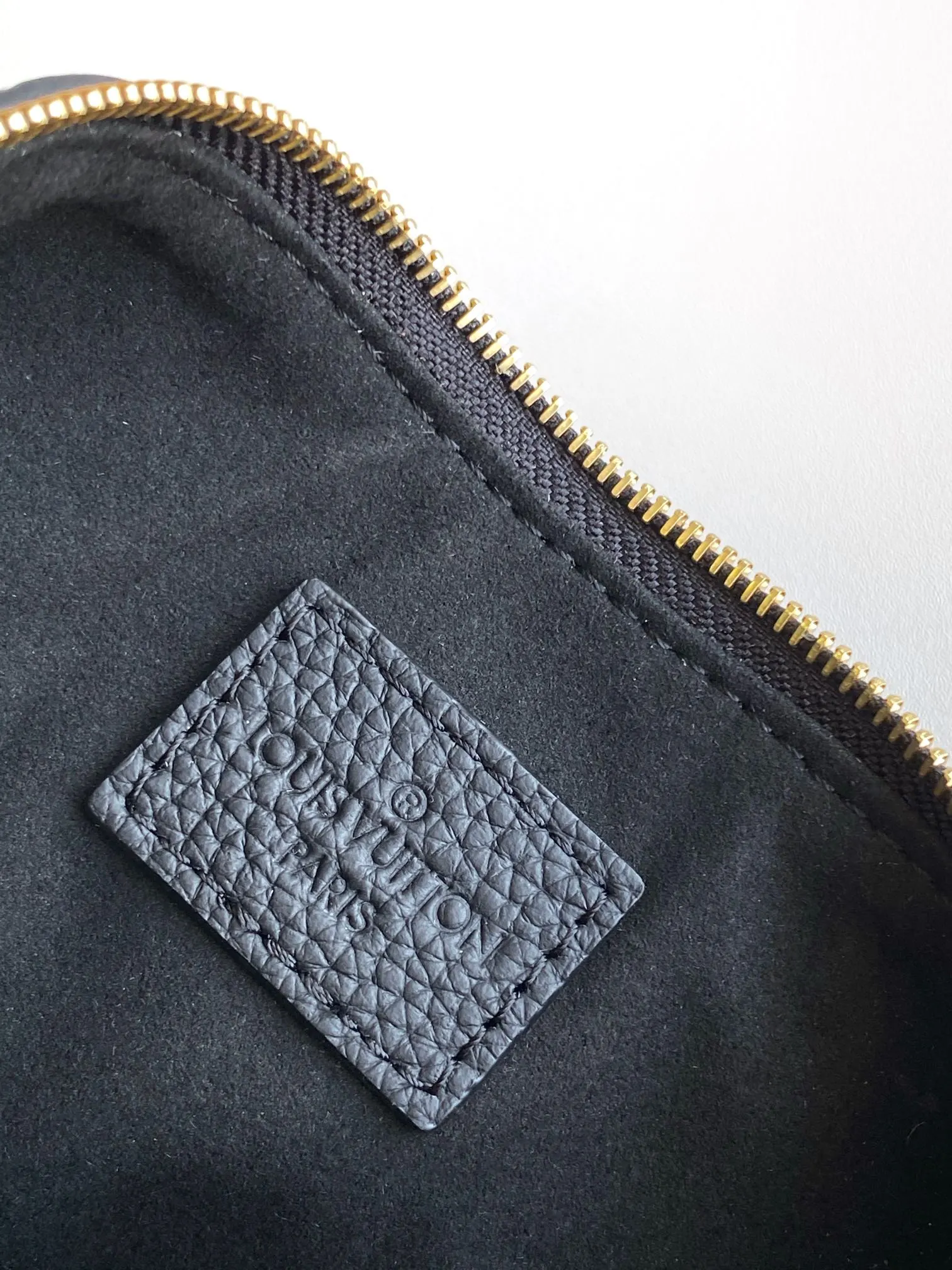 Elite LV Liv Pochette Black 1:1 UK Delivery