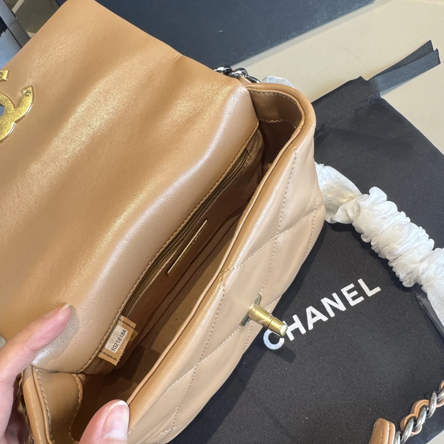 Chanel 19 Bag Retail Packaging Gift Box Europe Delivery