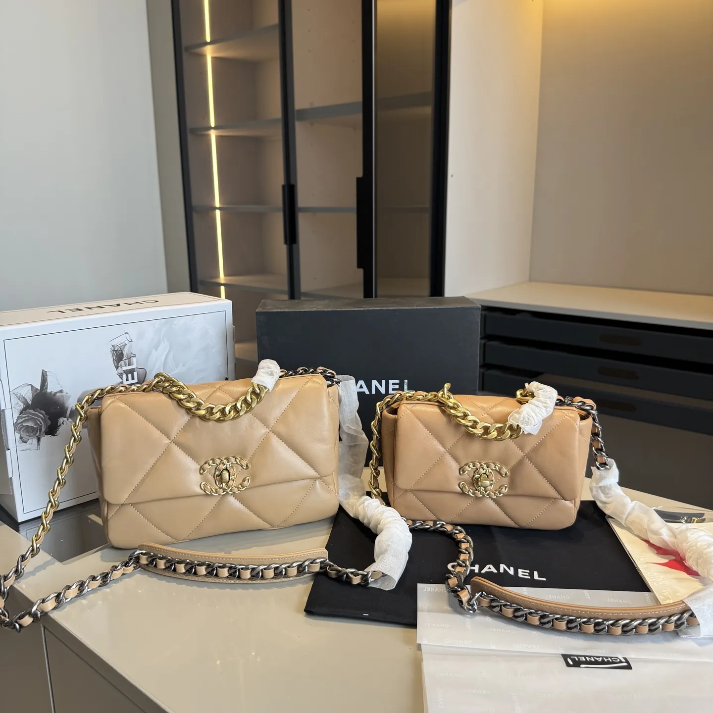 Chanel 19 Bag Beige Lambskin 1:1 Quality Europe