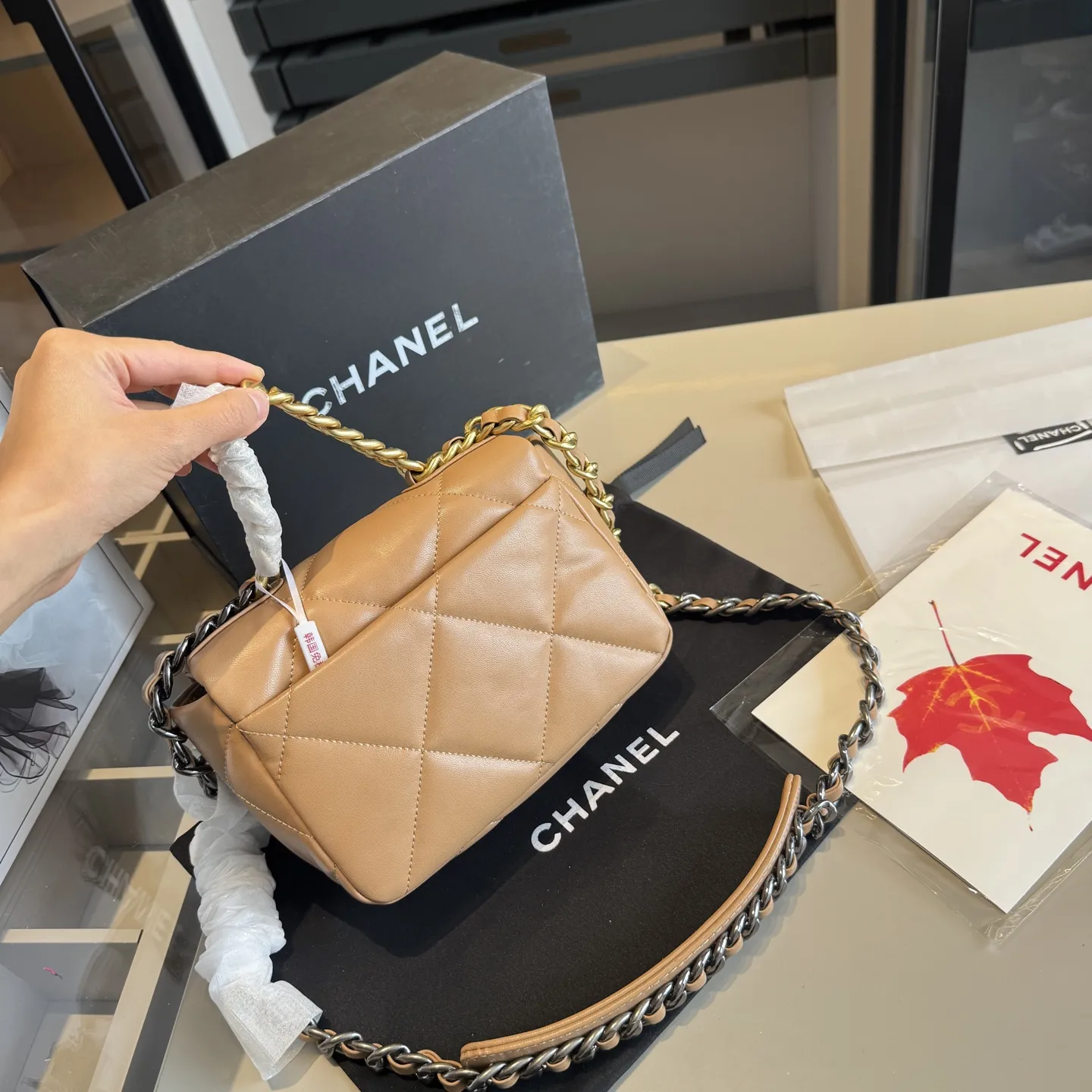 Luxury Chanel 19 Flap Bag 1:1 Original-Grade Europe