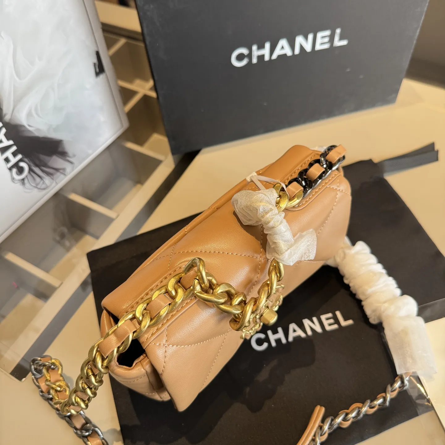 High-End Chanel 19 Bag 1:1 Quality Europe