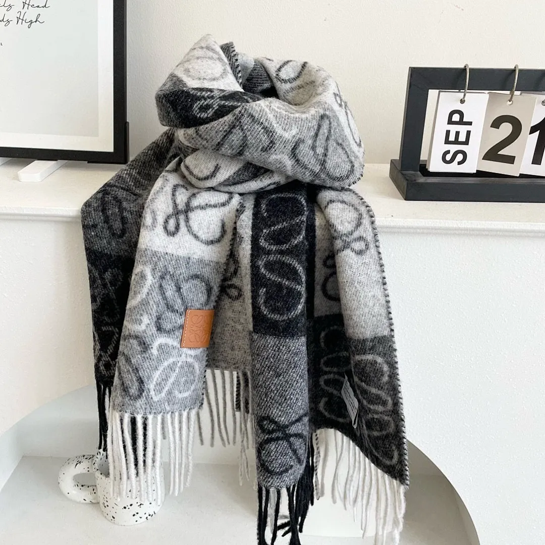 scarf 0085