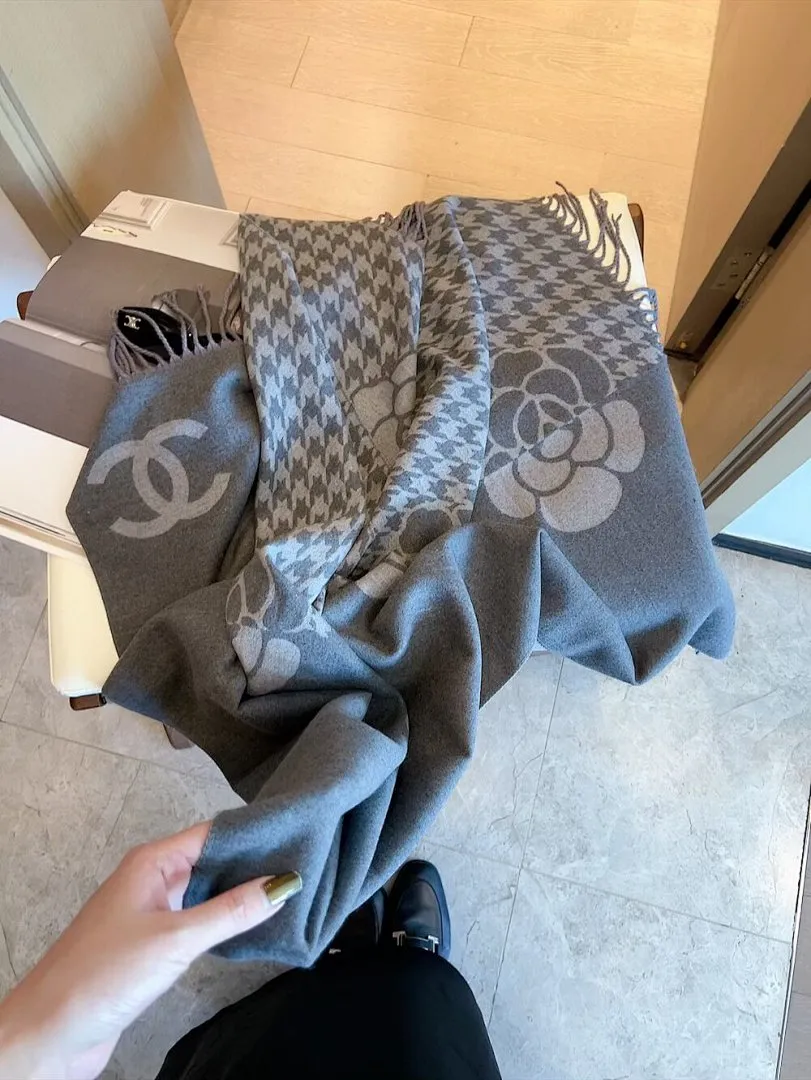 scarf 0045
