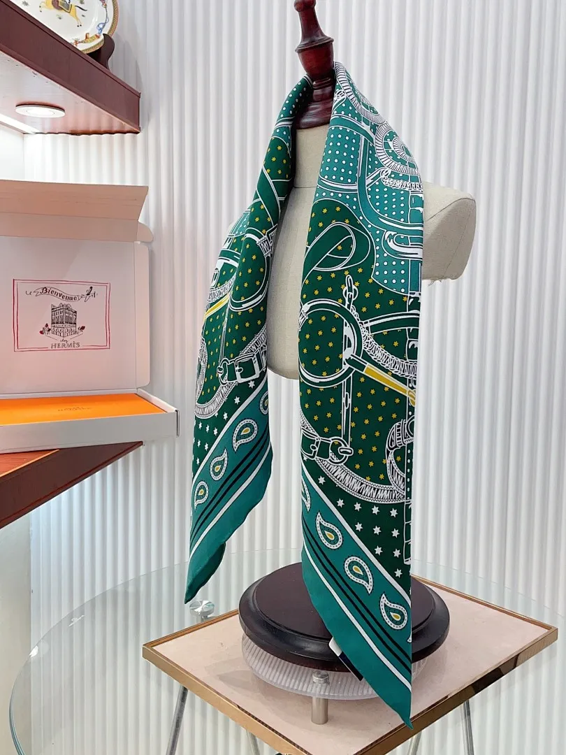 scarf 0050