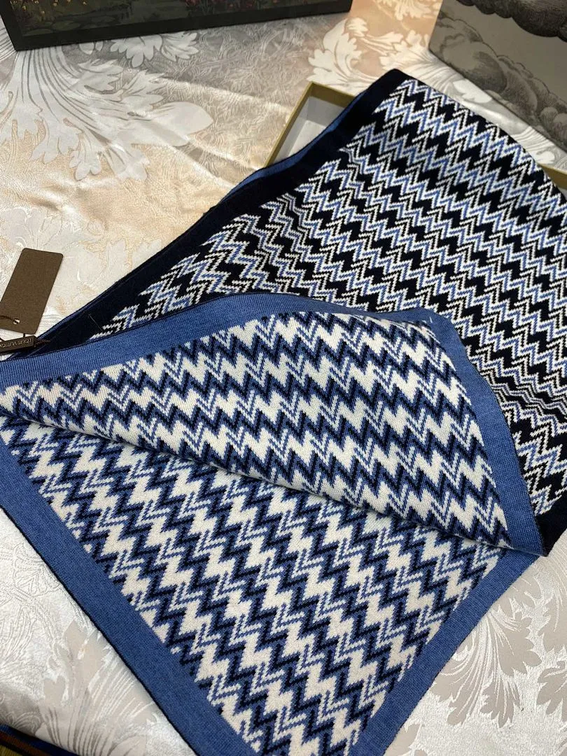 scarf 0116