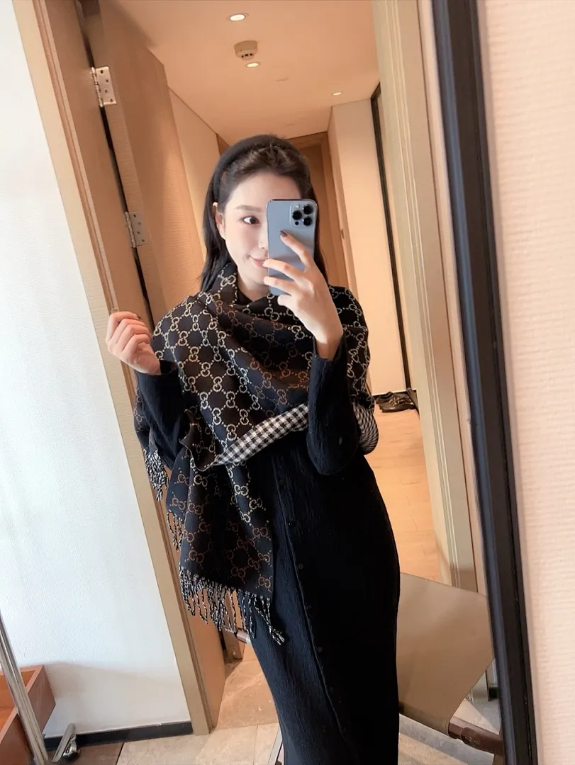 scarf 0105