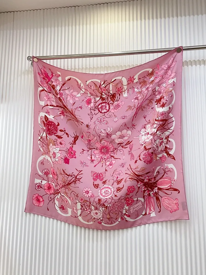 scarf 0025