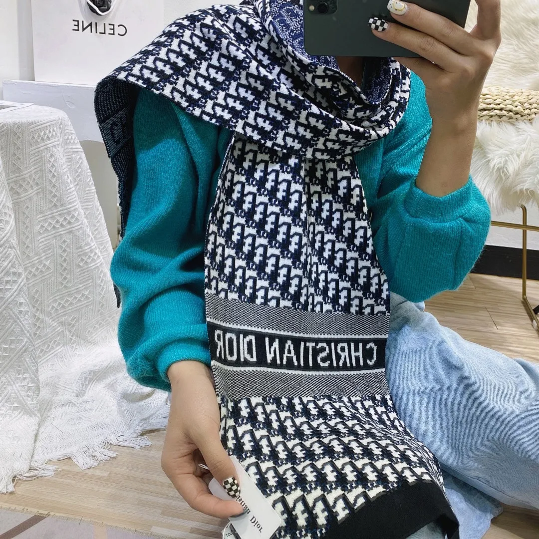 scarf 0104